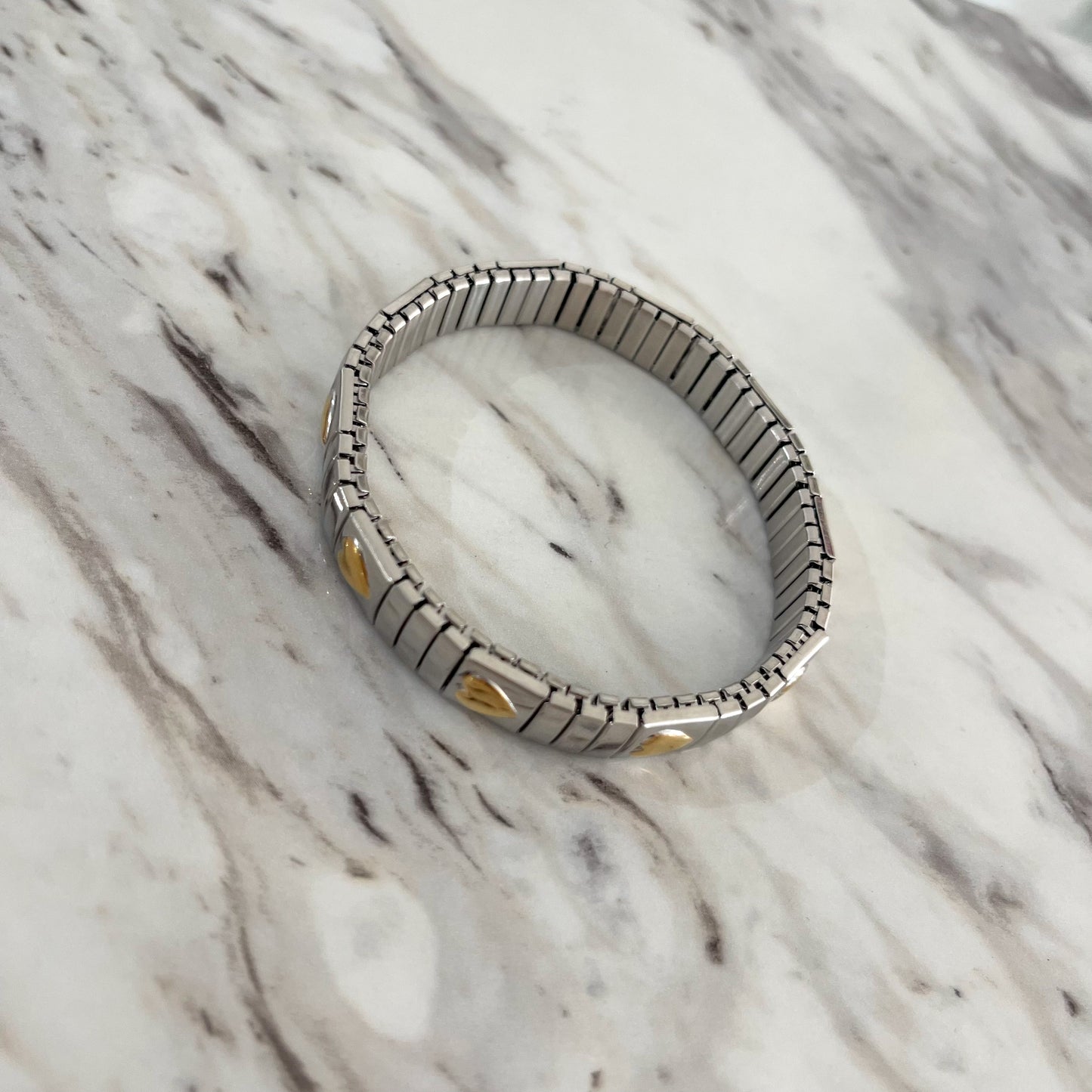 Brazalete corazones
