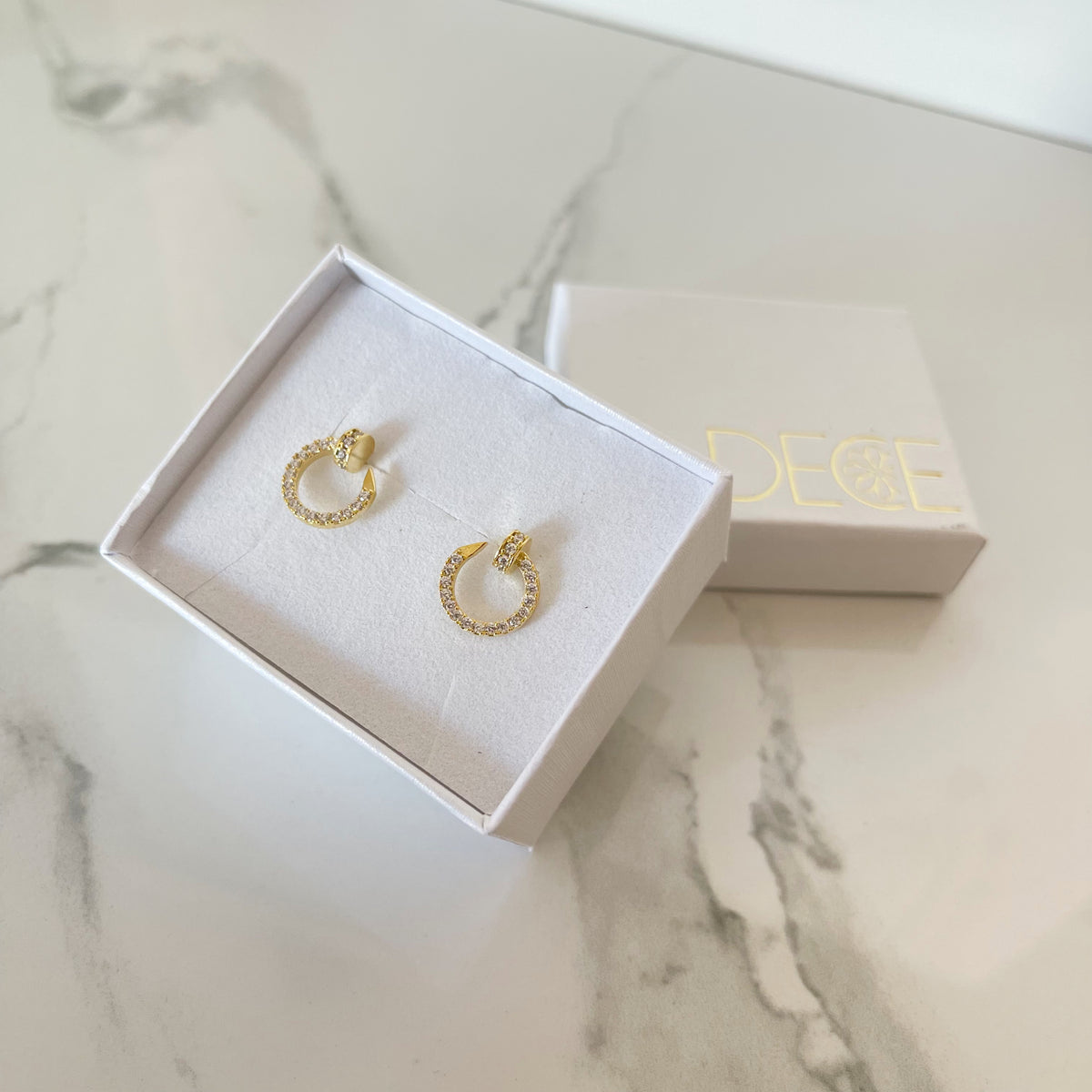 Aretes Clavito