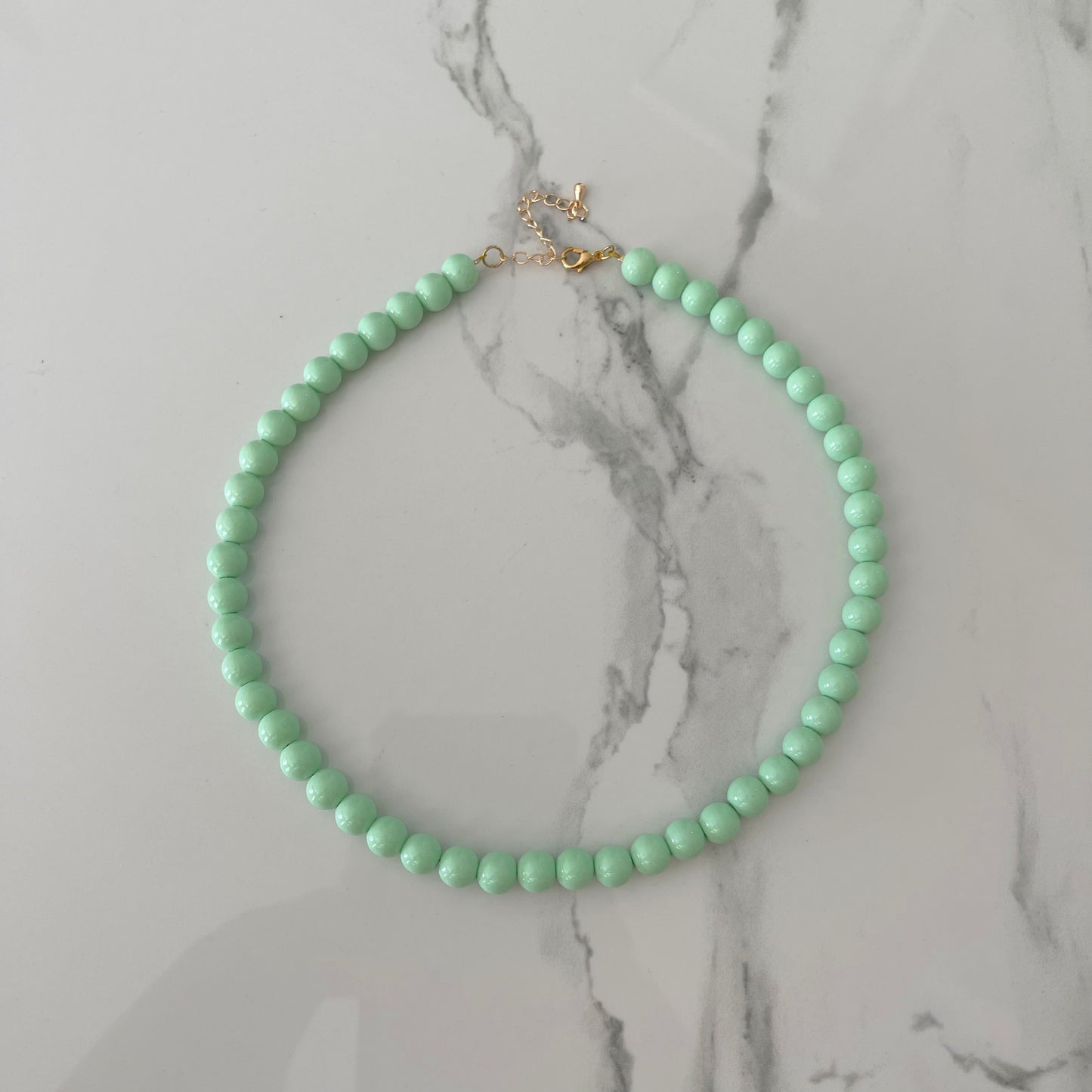 Choker pistache