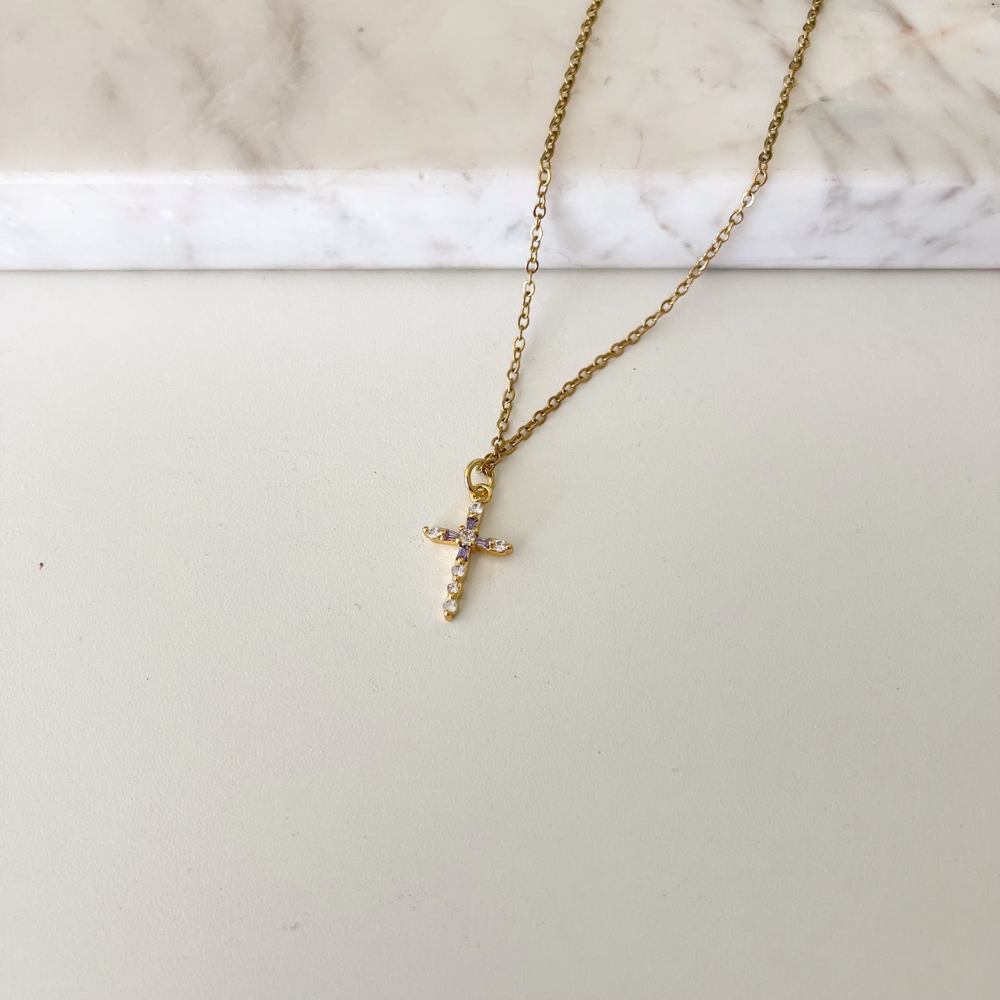 Cruz zirconia