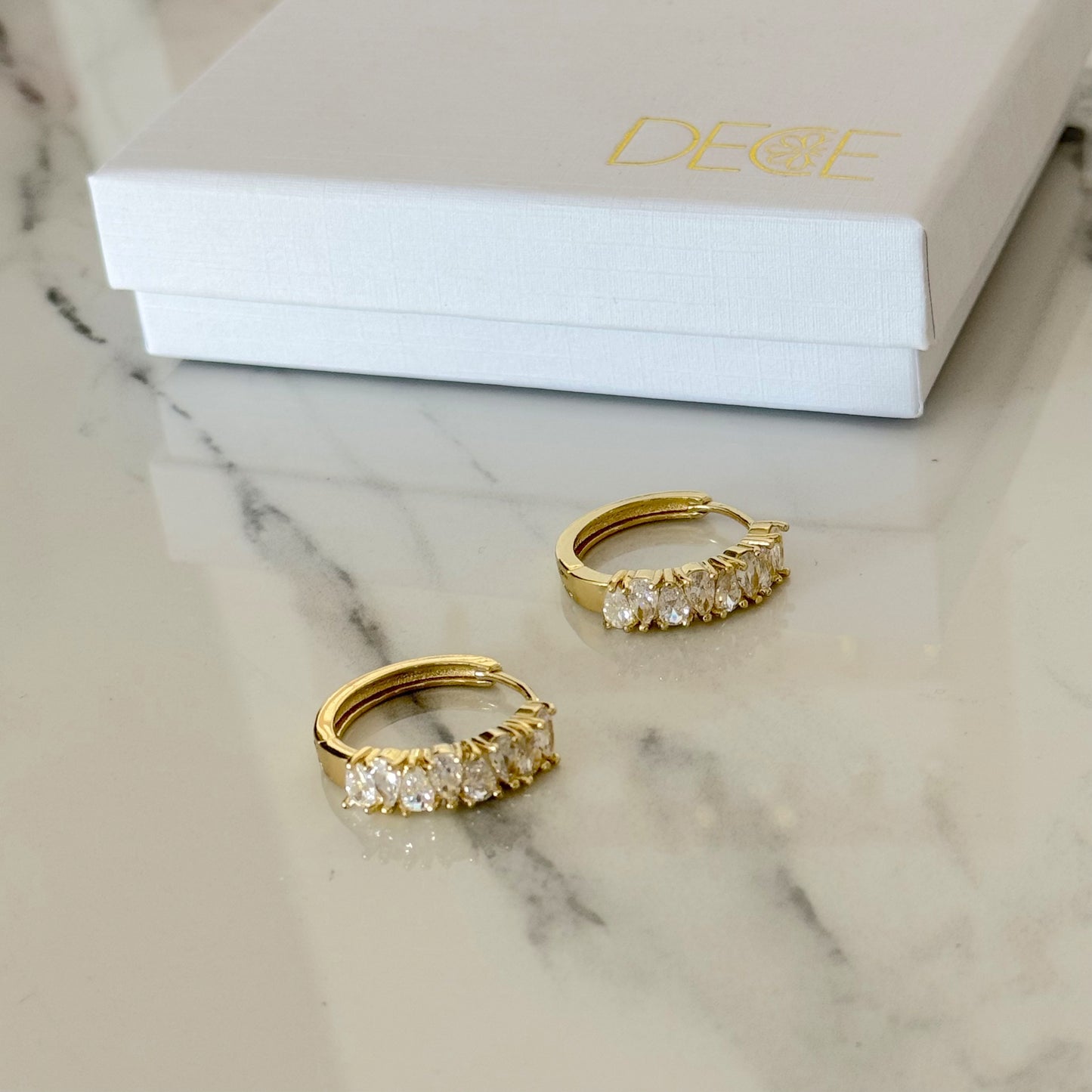 Arracada zirconia