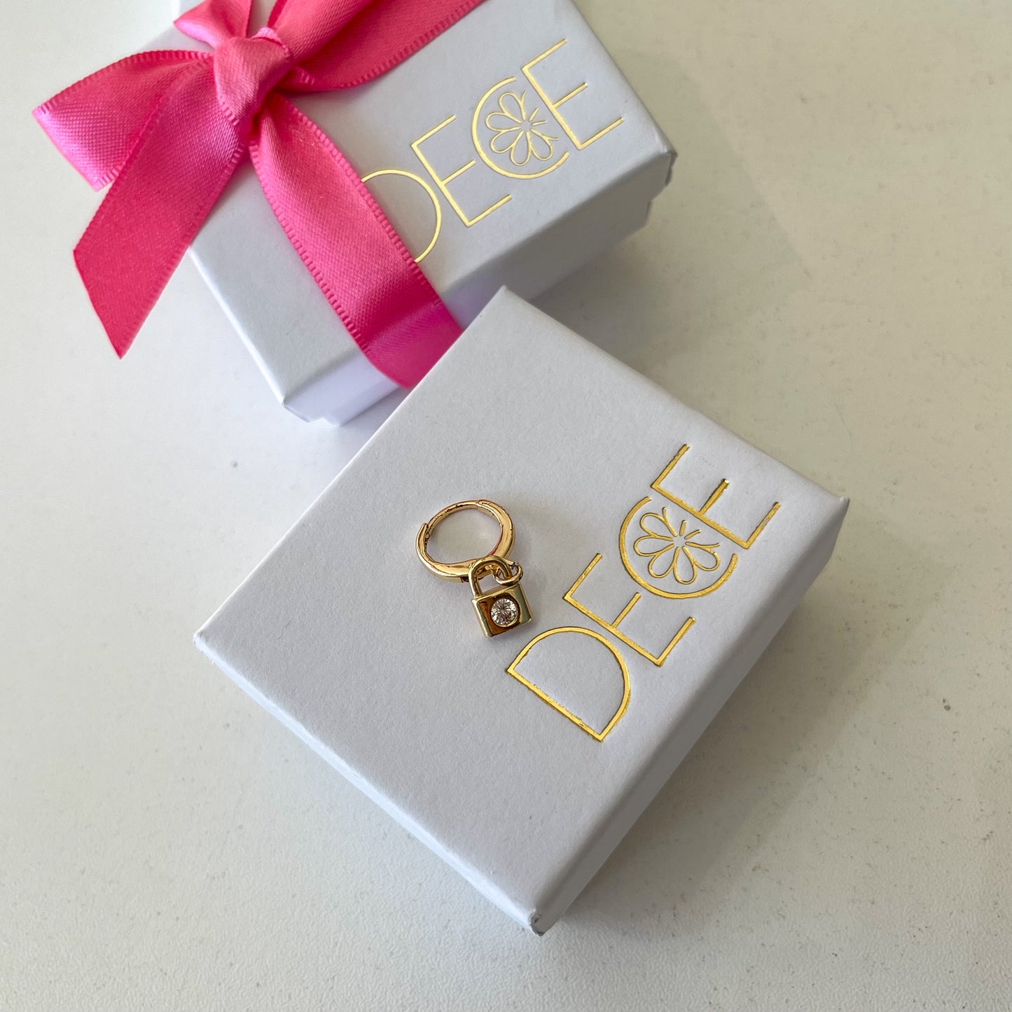 Piercing bolsa con zirconia