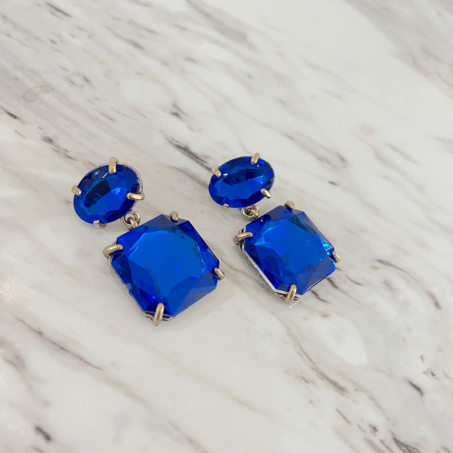 Aretes blue