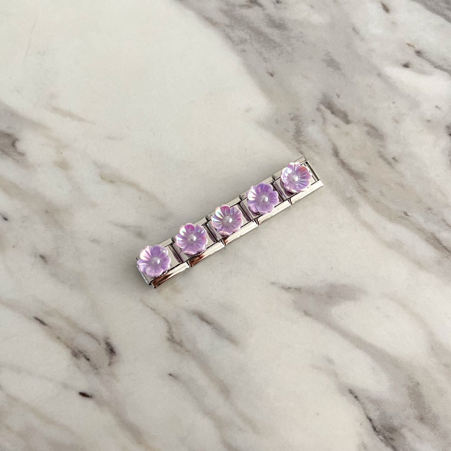 Charm flor lila