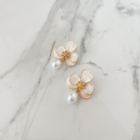 Aretes Flor + Perla