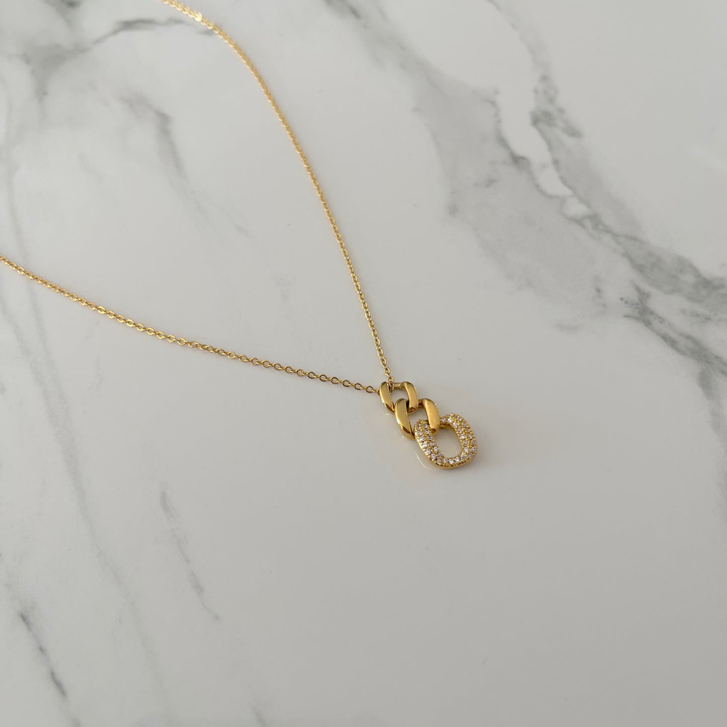 Collar María