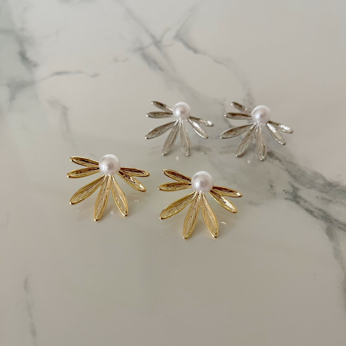 Aretes Flora