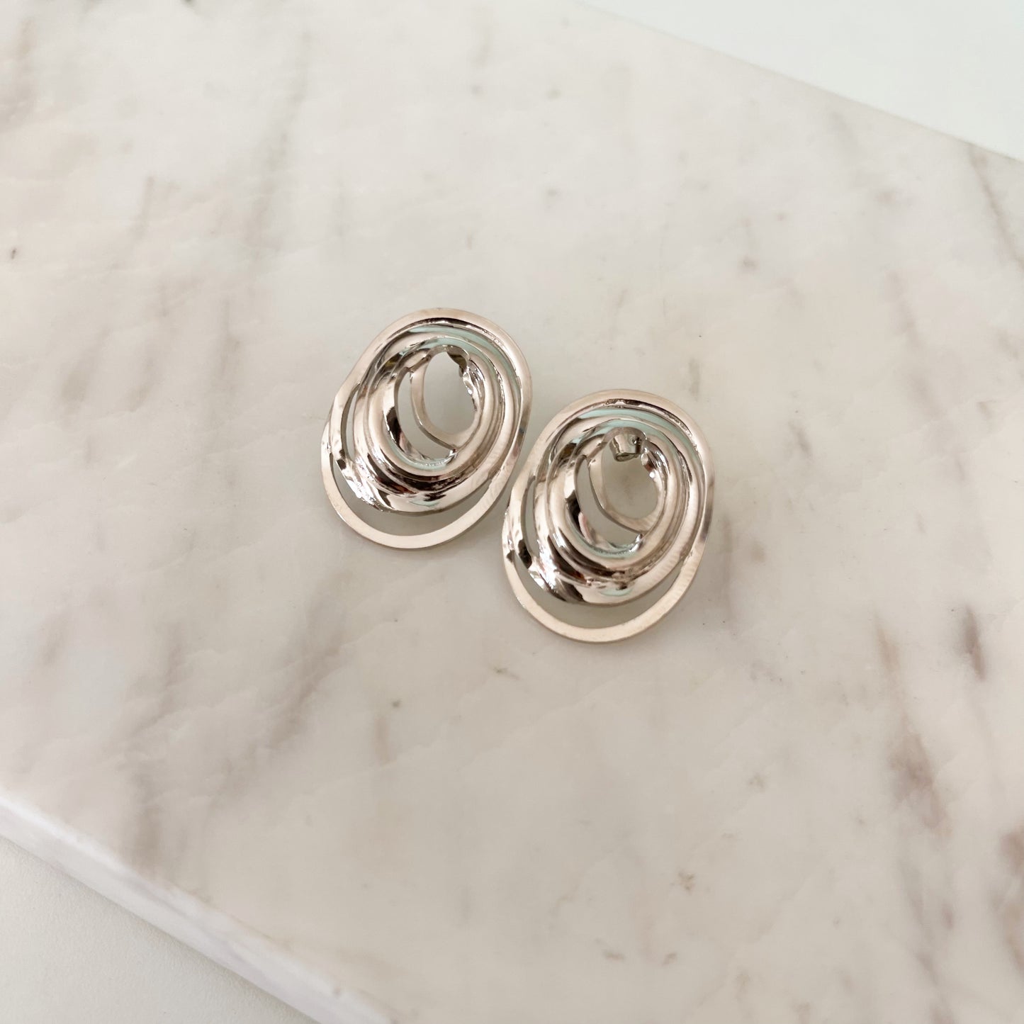 Aretes Dinora plateados