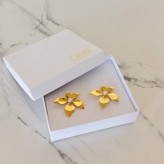Aretes flor perla