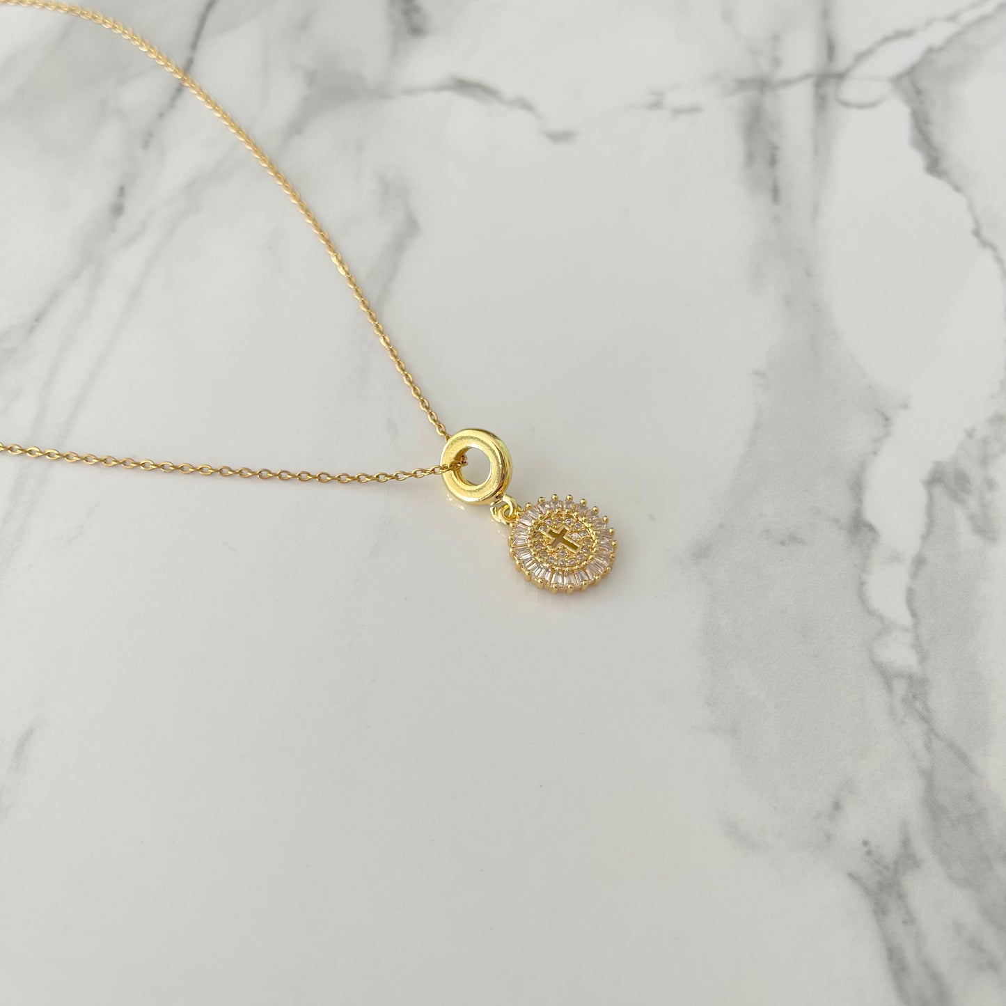 Collar Cruz Zirconias