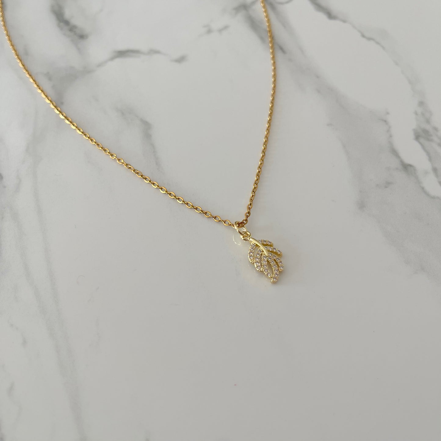 Collar hoja