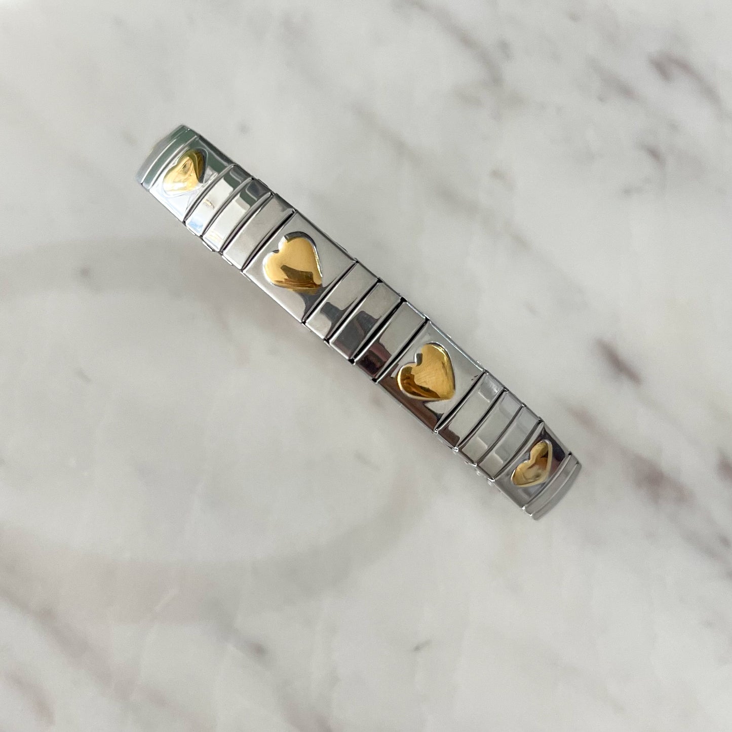 Brazalete corazones