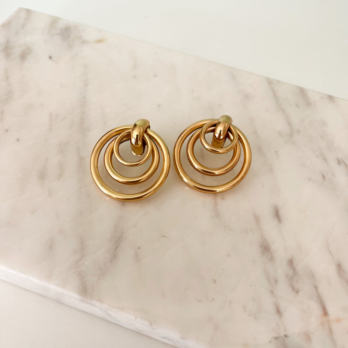 Aretes Aura