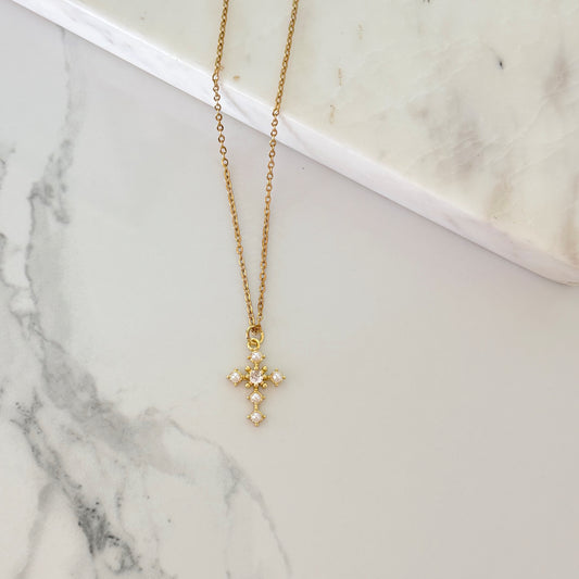 Collar cruz perla zirconia