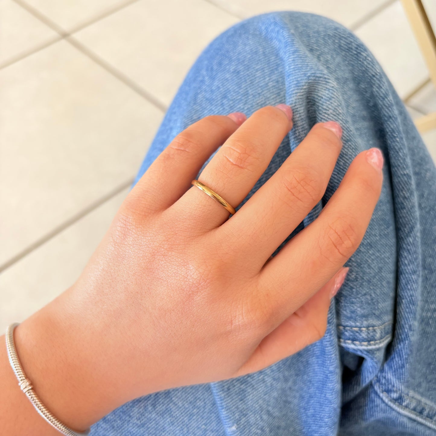 Anillo Basic delgado