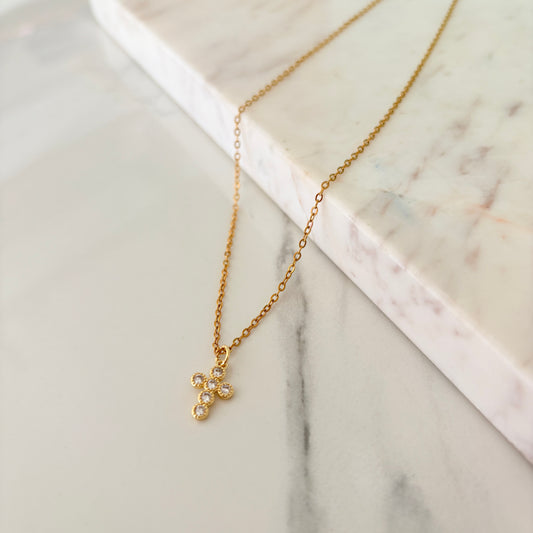 Collar cruz zirconia María