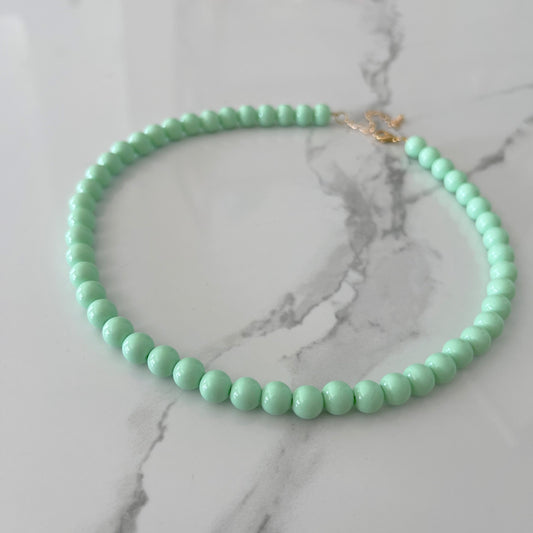 Choker pistache