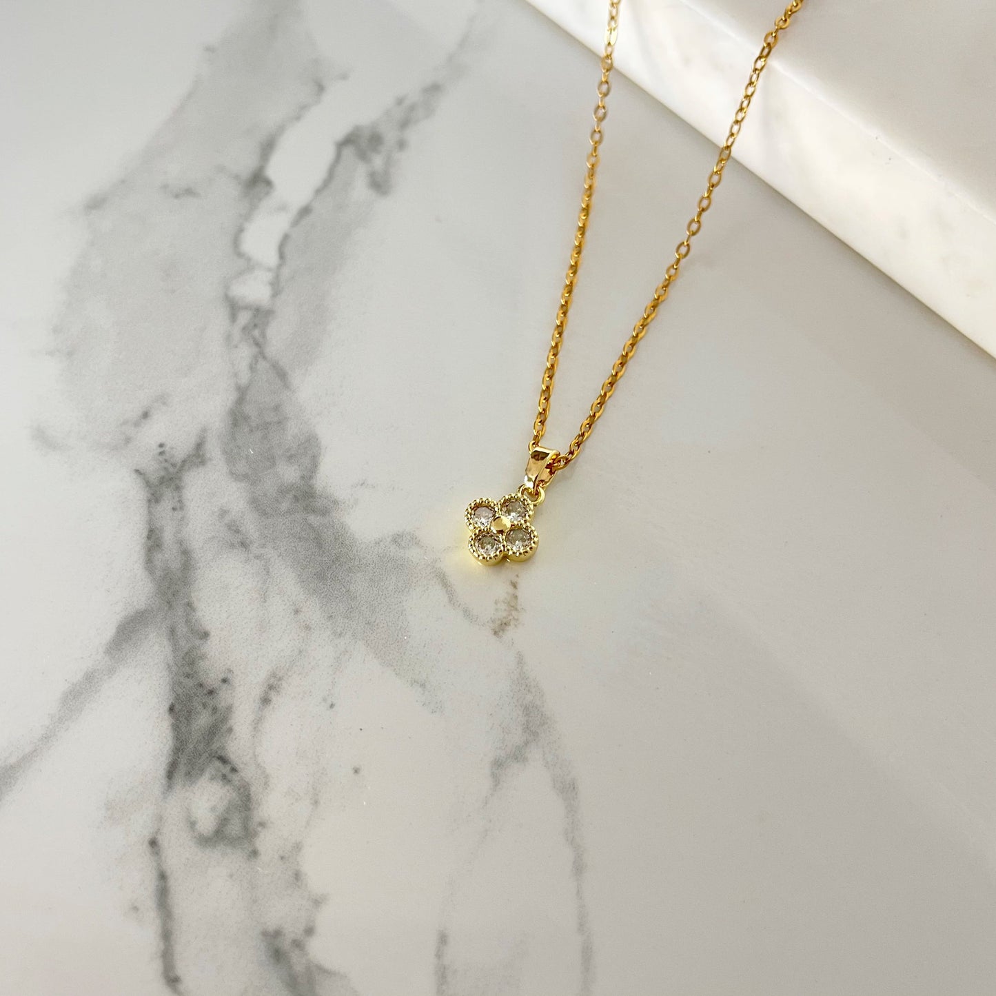 Collar Tereza cristal