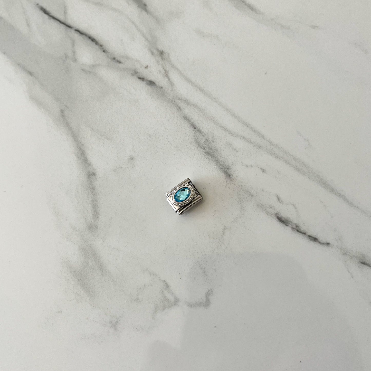 Charm piedrita baby blue