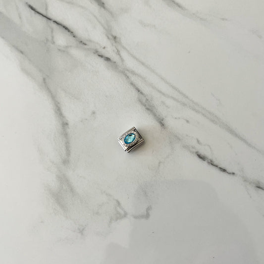 Charm piedrita baby blue