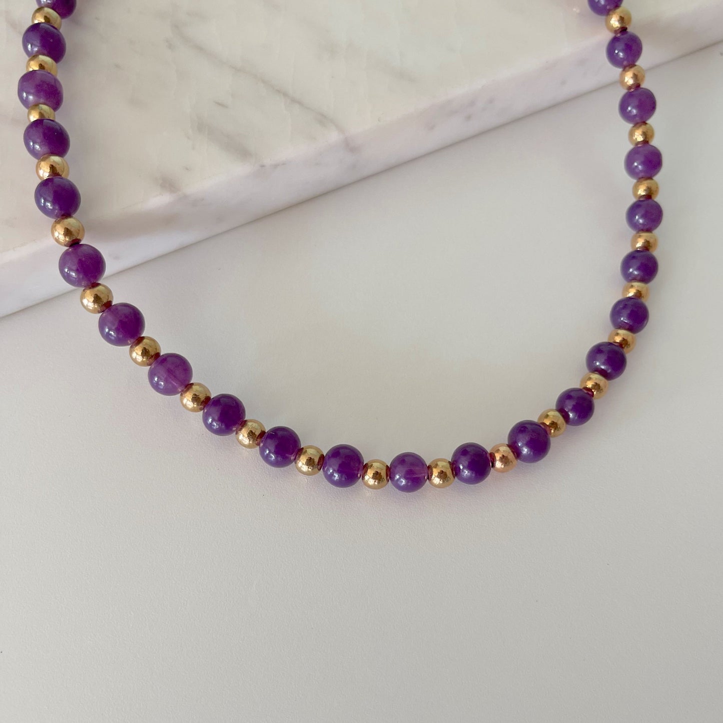 Choker Mora