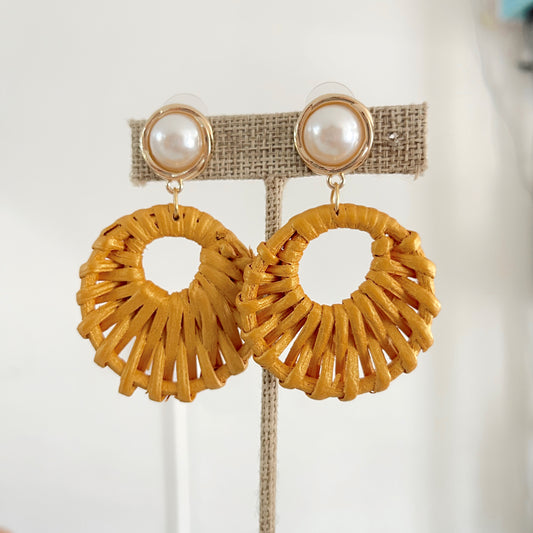 Aretes beach amarillo